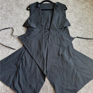 Sleeveless Draped Trench Vest - Black